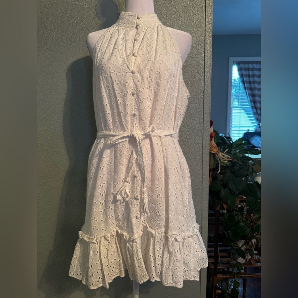 MSK Petites Womens Halter Eyelet Halter Dress In White. PXL.  EUC.  Worn once